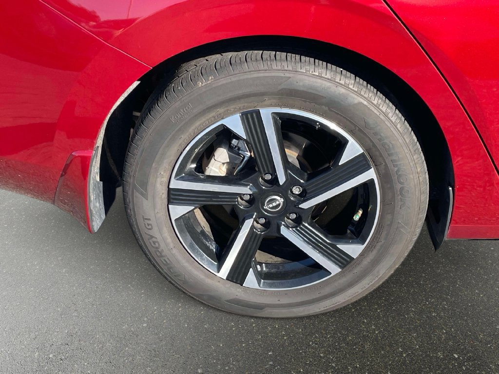 Used 2025 Nissan Sentra SV FWD image 7