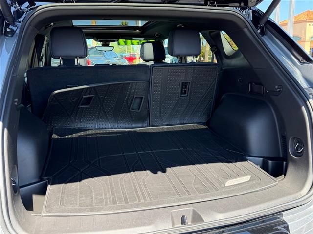 Certified 2025 Chevrolet Blazer RS w/ Driver Confidence II Package AWD/4WD image 14