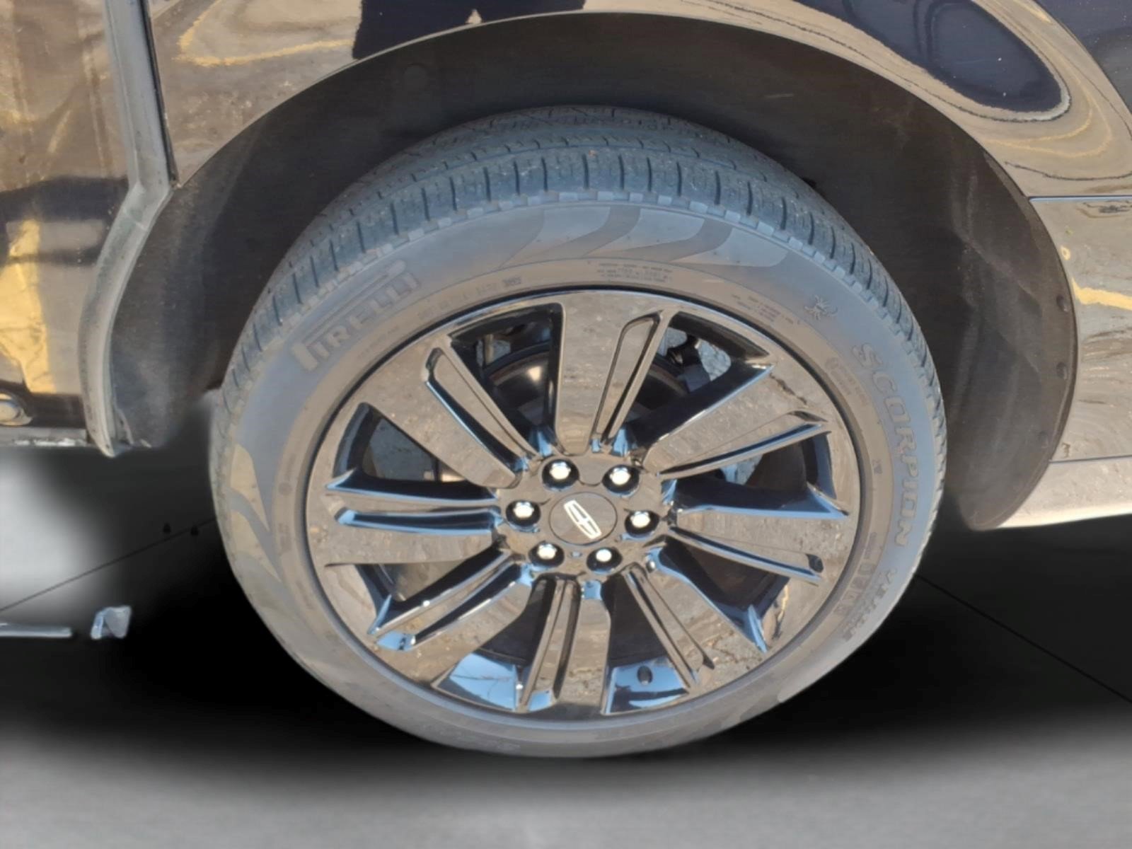 Used 2024 Lincoln Navigator L Reserve AWD/4WD image 16