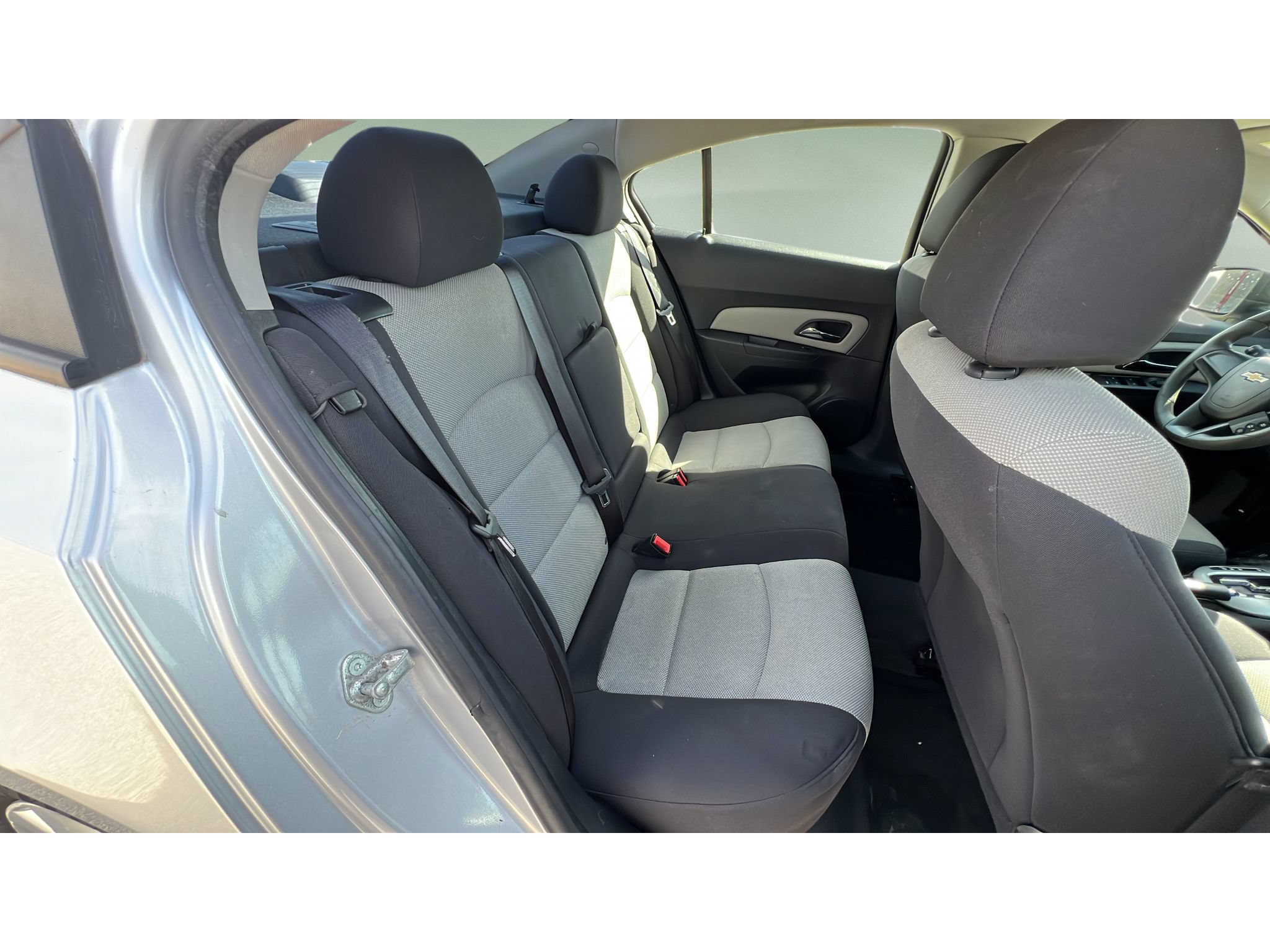 Used 2013 Chevrolet Cruze LS FWD image 30