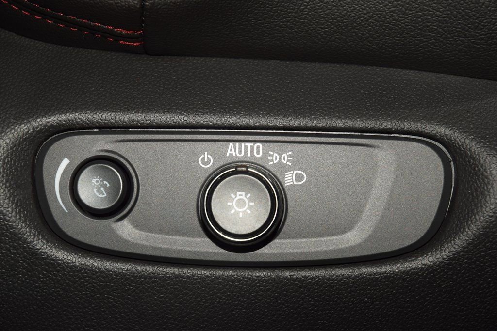 Used 2024 Chevrolet Blazer RS w/ Enhanced Convenience Package image 38