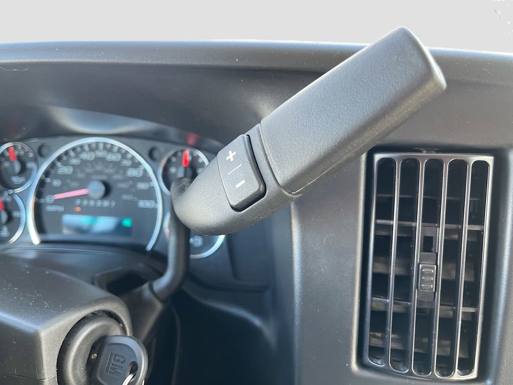 Used 2024 Chevrolet Express 2500 w/ Driver Convenience Package RWD image 16
