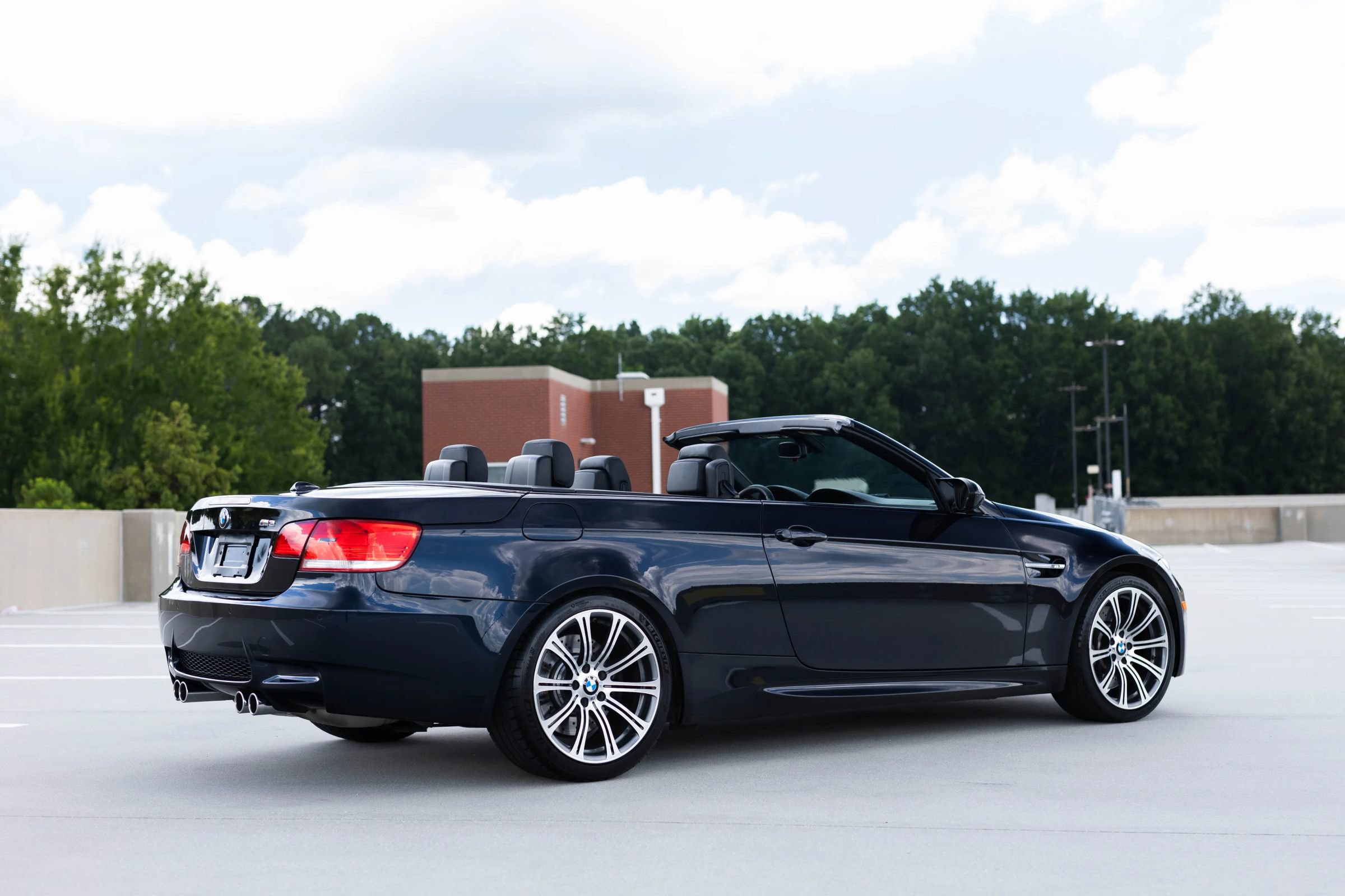 Used 2010 BMW M3 Convertible RWD image 9