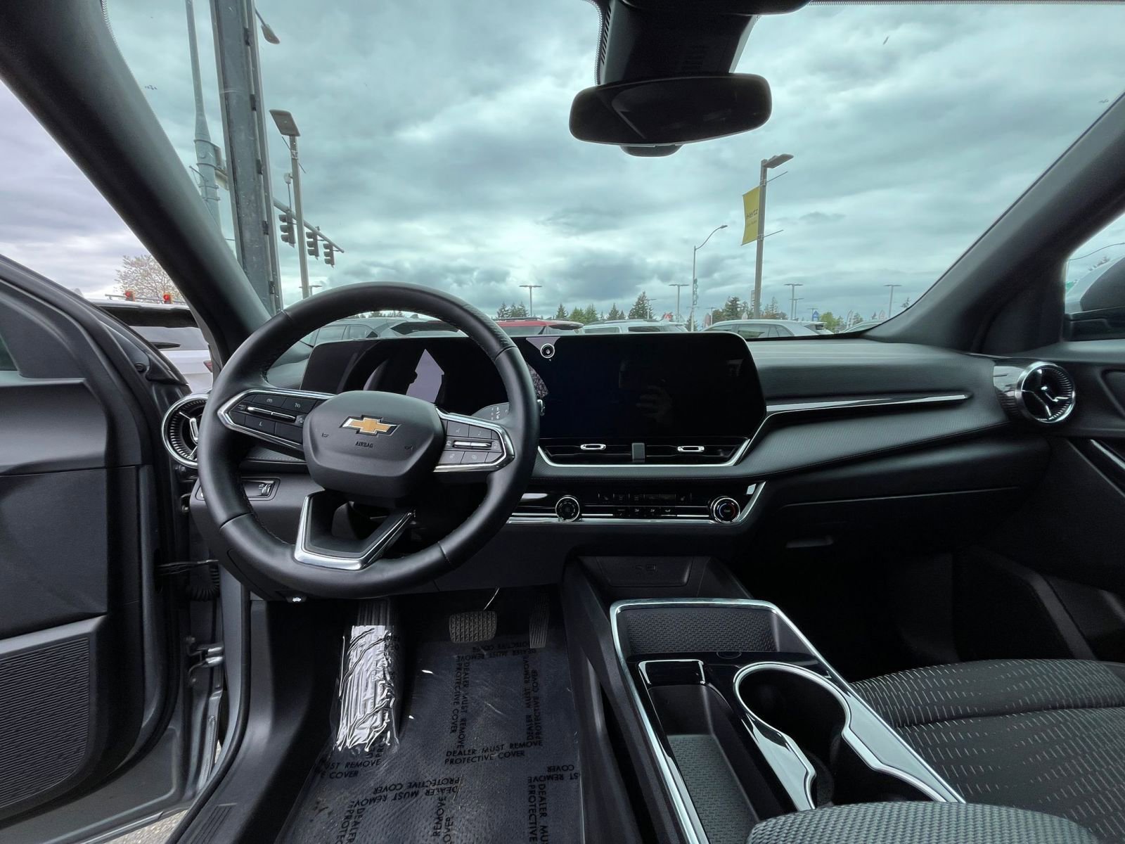 Used 2025 Chevrolet Equinox LT FWD image 34
