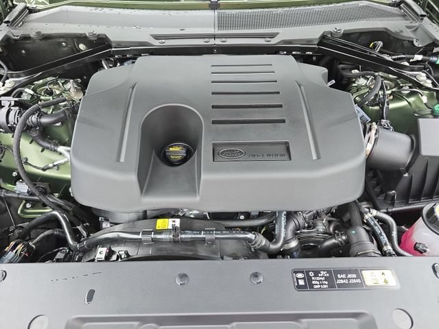 Certified 2026 Land Rover Defender 110 X-Dynamic SE AWD/4WD image 30