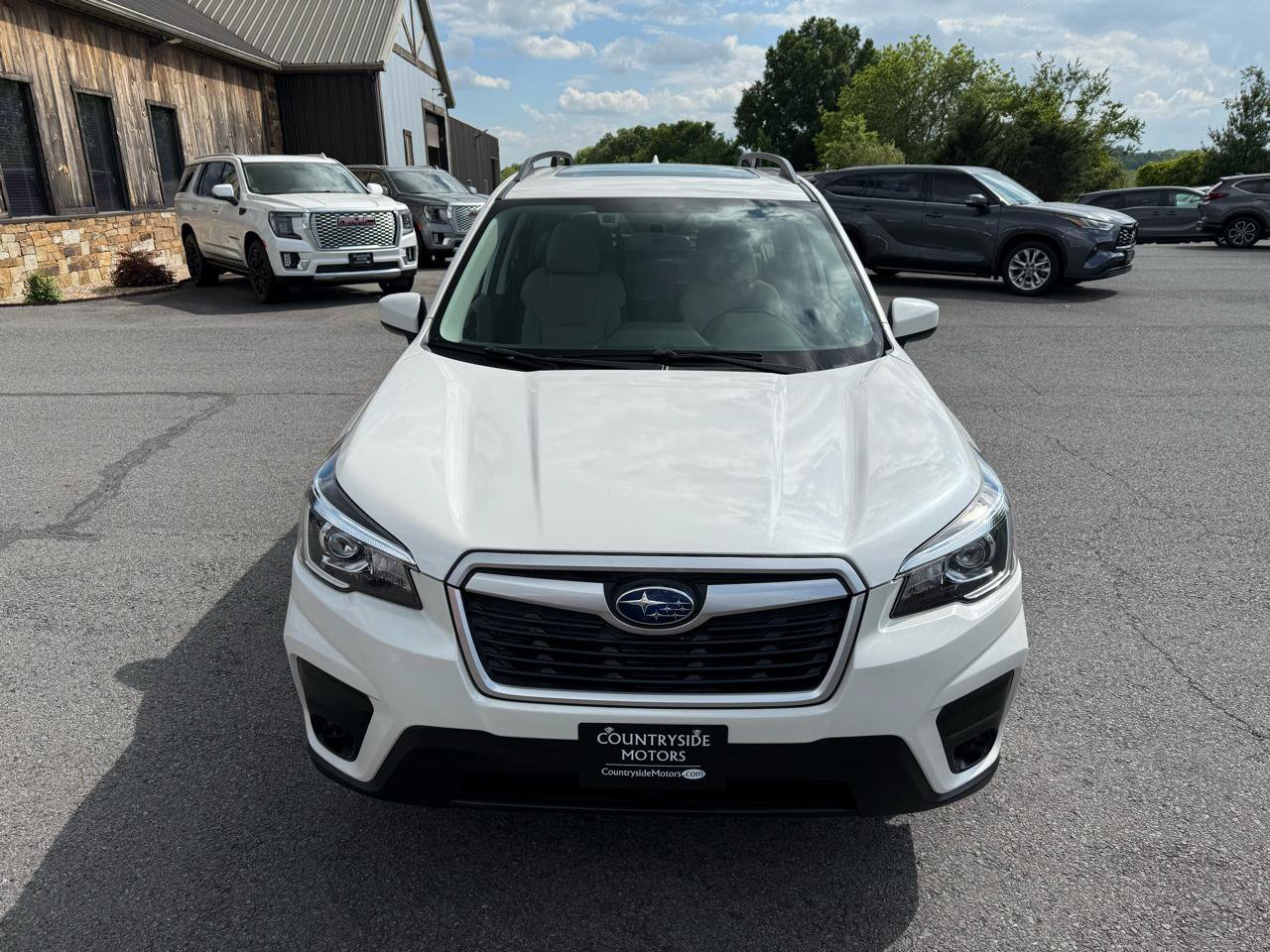 Used 2020 Subaru Forester Premium AWD/4WD image 10