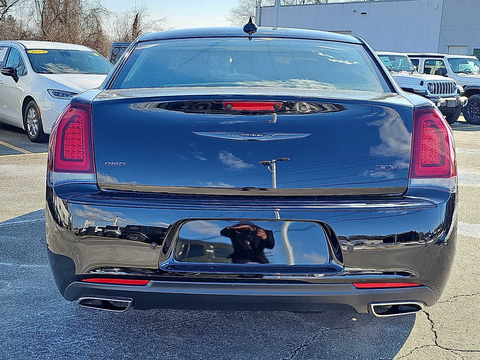 Used 2023 Chrysler 300 Touring L w/ Comfort Group image 5