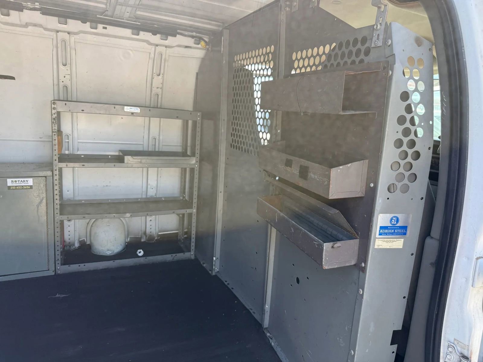 Used 2012 Chevrolet Express 1500 RWD image 10