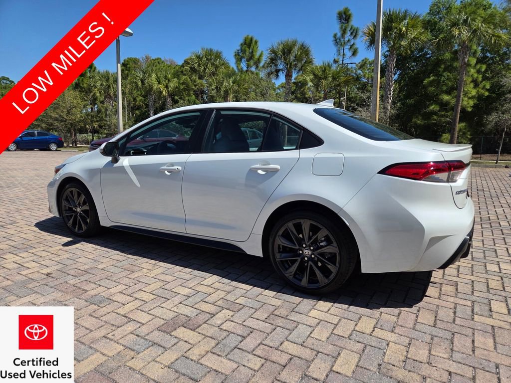 Certified 2025 Toyota Corolla SE w/ Convenience Package FWD image 9