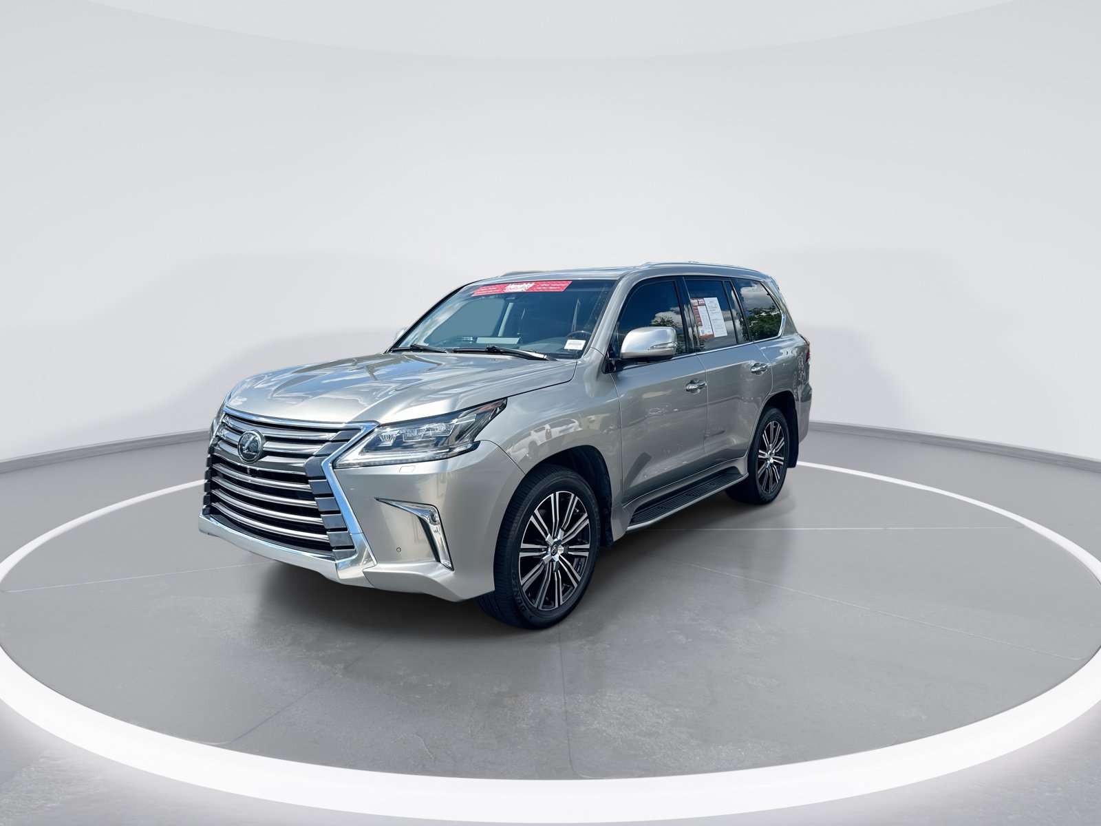 Used 2021 Lexus LX 570 4WD w/ Luxury Package image 5