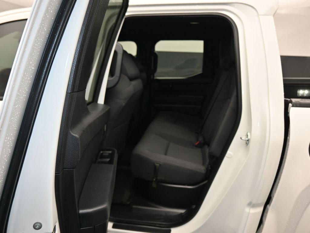 Used 2025 Toyota Tacoma SR image 31