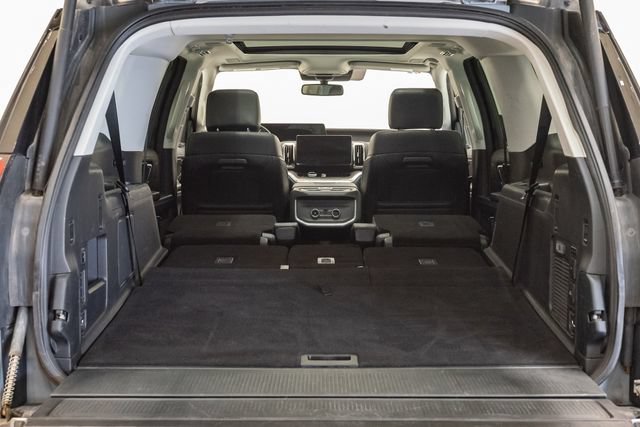 Used 2025 Ford Expedition Max Platinum w/ Driver's Package AWD/4WD image 41