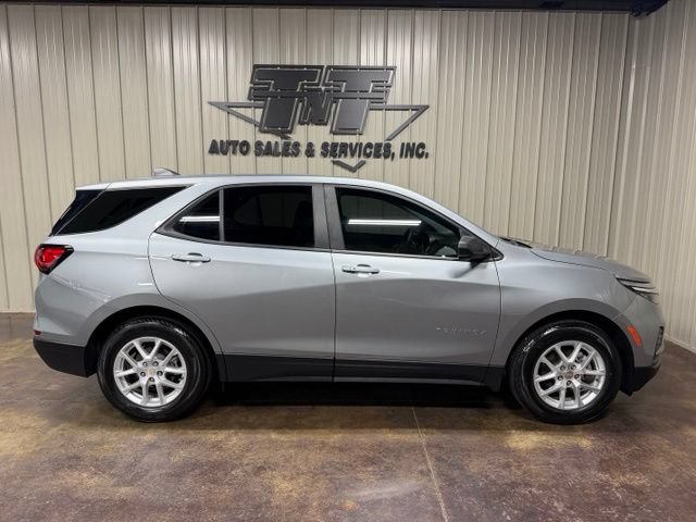 Used 2024 Chevrolet Equinox LS w/ Driver Confidence II Package FWD image 7