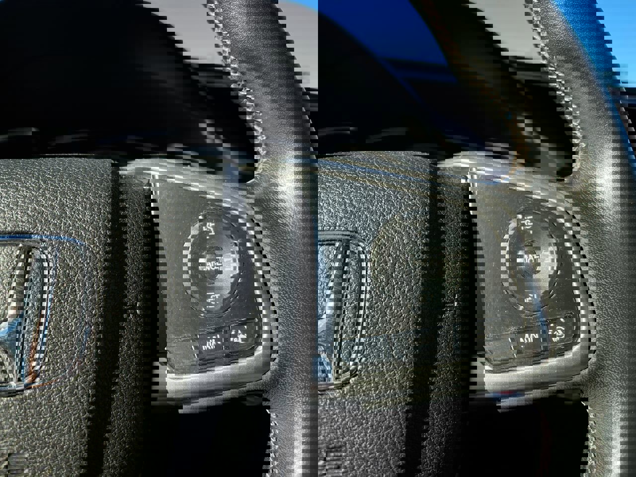 Used 2018 Honda Civic Touring image 35