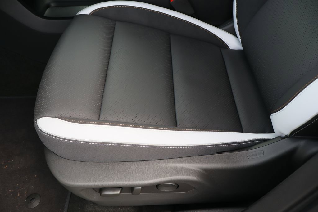 New 2026 Buick Envision Sport Touring AWD/4WD image 16