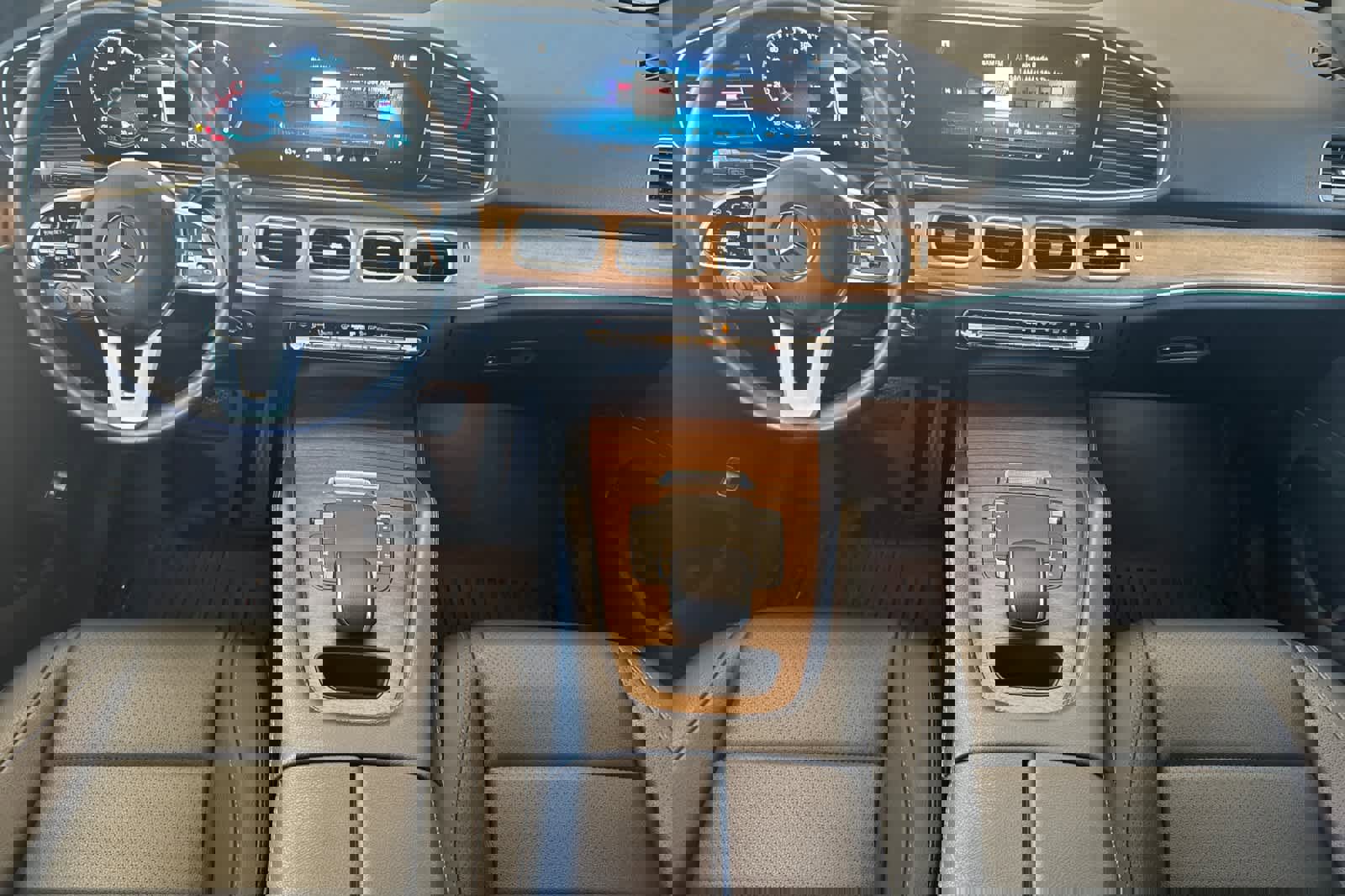 Used 2021 Mercedes-Benz GLE 350 4MATIC image 3