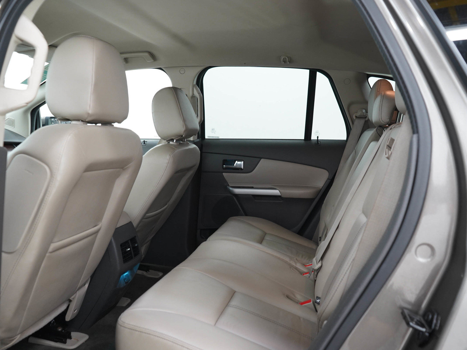 Used 2014 Ford Edge Limited FWD image 15