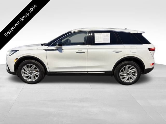 Certified 2023 Lincoln Corsair AWD image 3