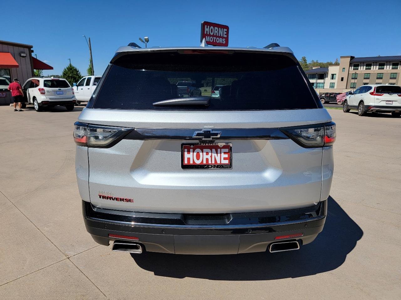 Used 2018 Chevrolet Traverse Premier w/ Redline Edition FWD image 4