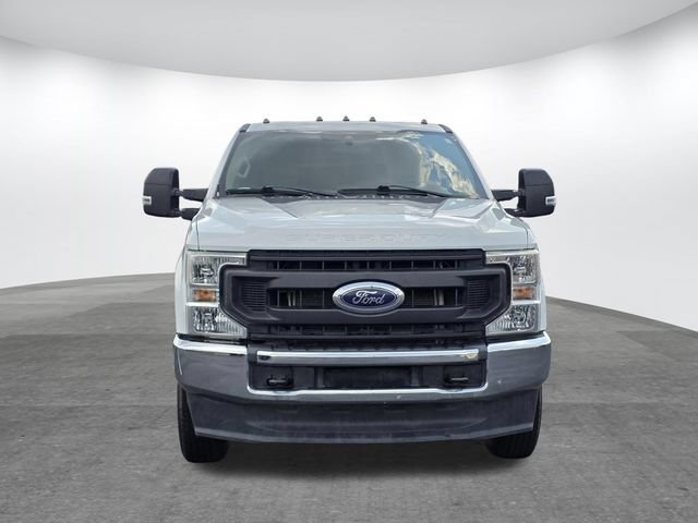 Used 2022 Ford F250 XL w/ Power Equipment Group AWD/4WD image 2