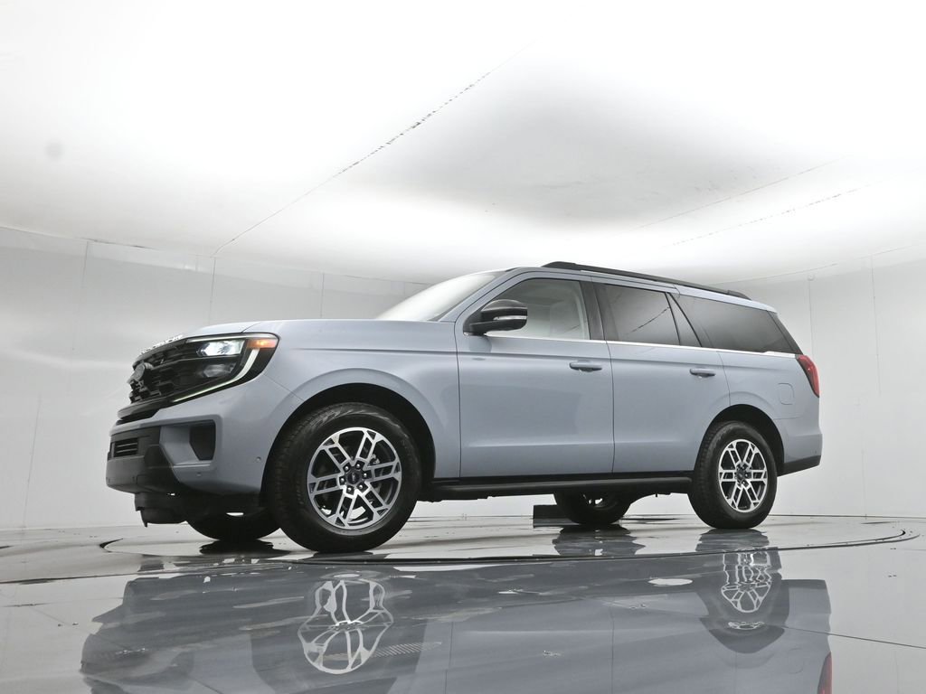 Used 2025 Ford Expedition Active image 53