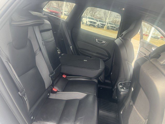Used 2021 Volvo XC60 T5 R-Design w/ Protection Package Premier image 32