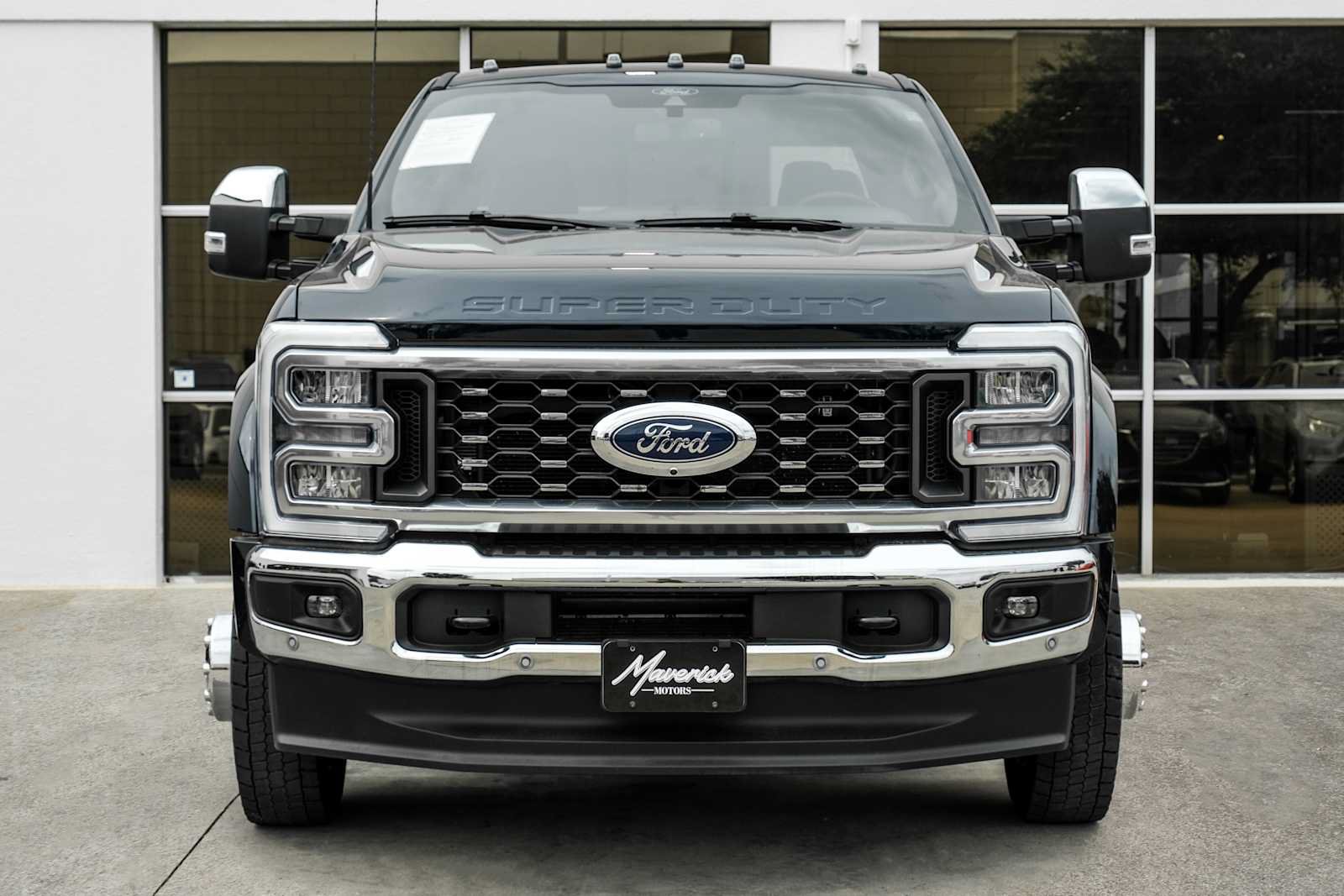 Used 2025 Ford F450 King Ranch w/ Chrome Package AWD/4WD image 5