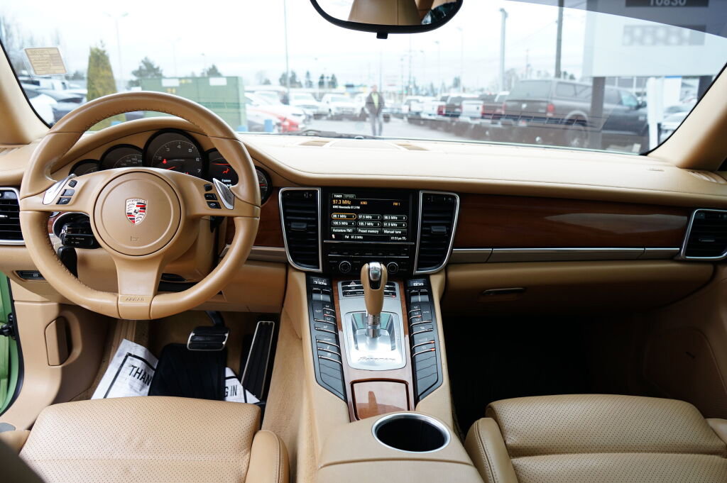 Used 2011 Porsche Panamera 4 image 16