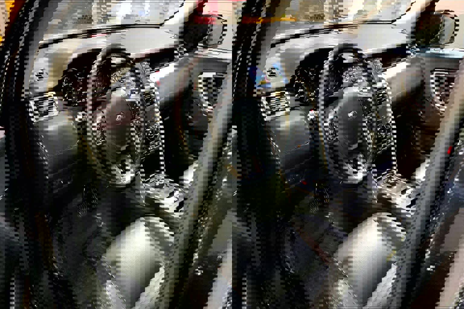 Used 2017 Land Rover Discovery Sport HSE Luxury image 17