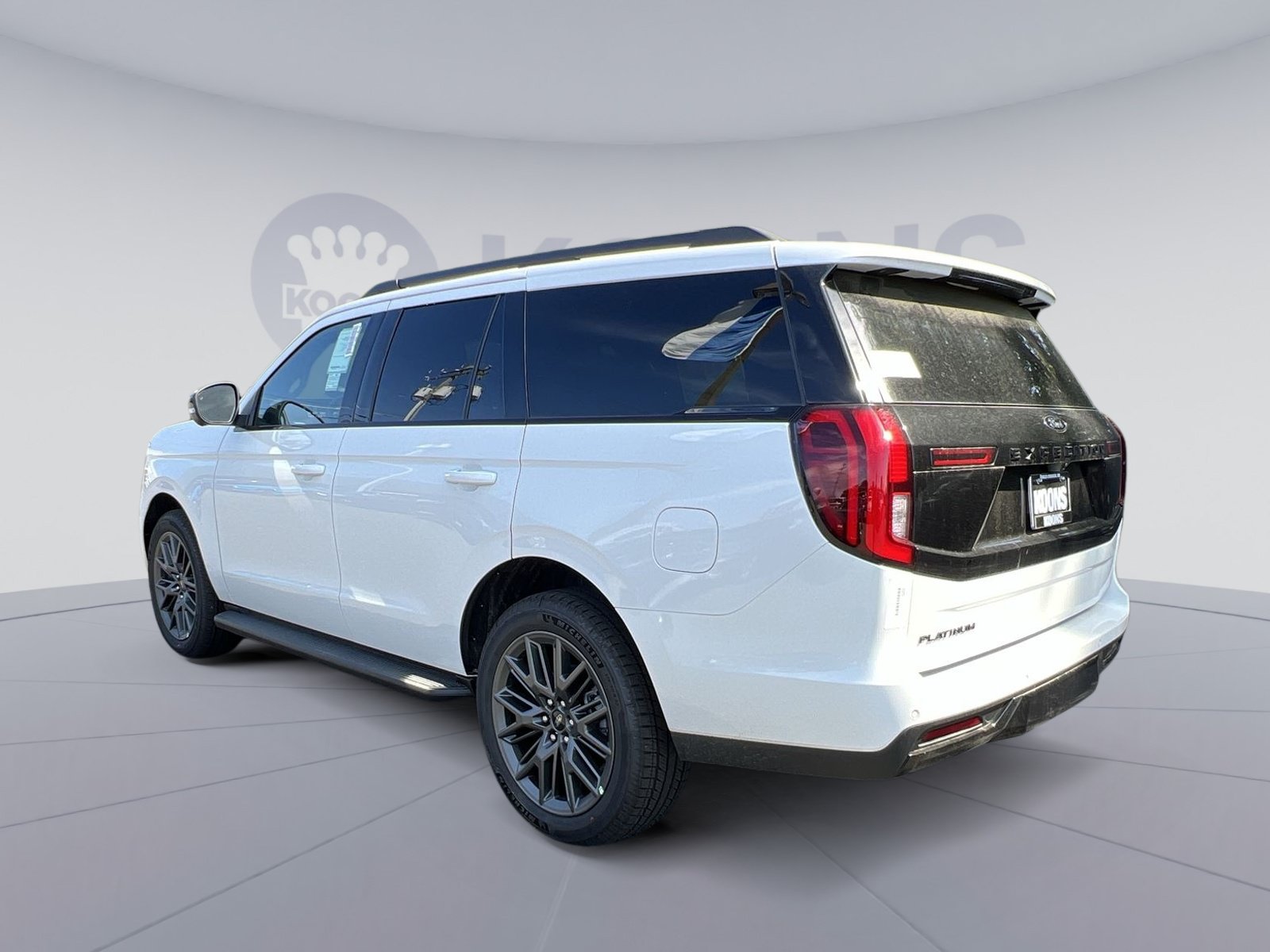 New 2026 Ford Expedition Platinum w/ Stealth Appearance Package AWD/4WD image 8