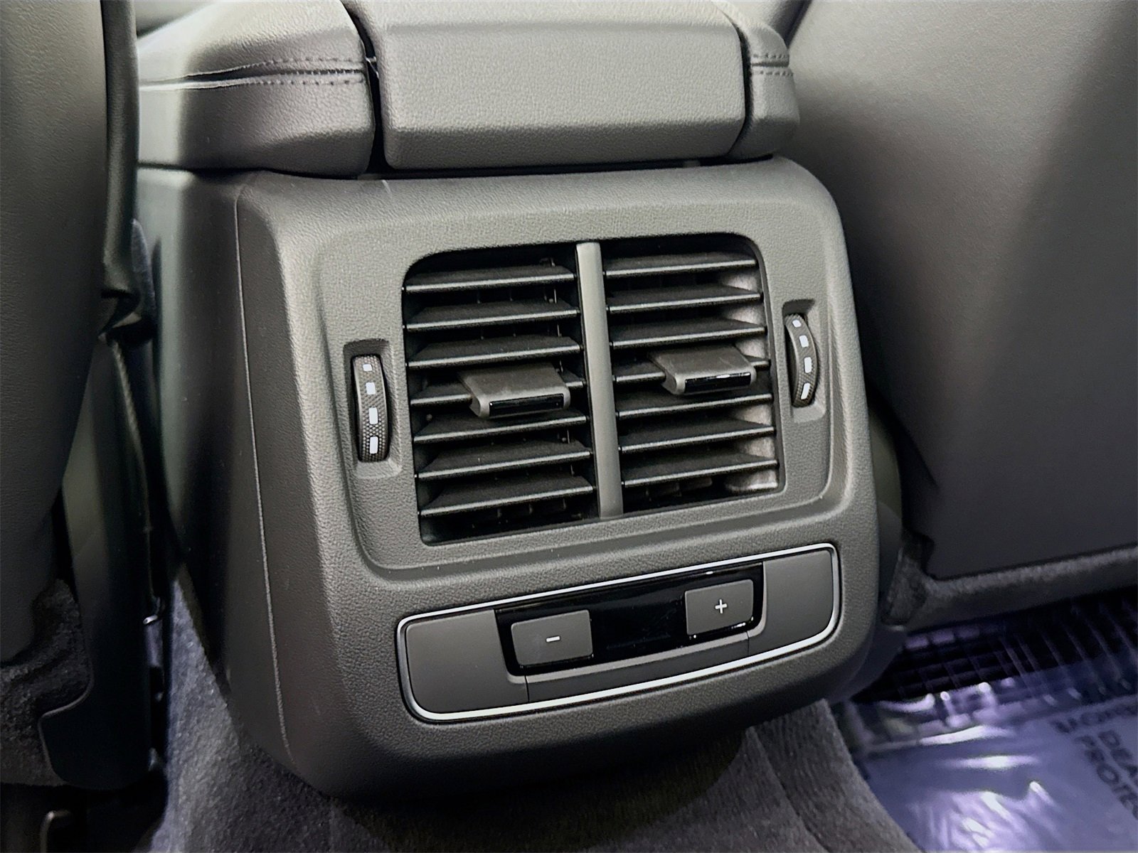 Certified 2022 Audi e-tron GT Premium Plus image 26