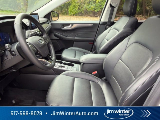 Used 2022 Ford Escape Titanium AWD/4WD image 22