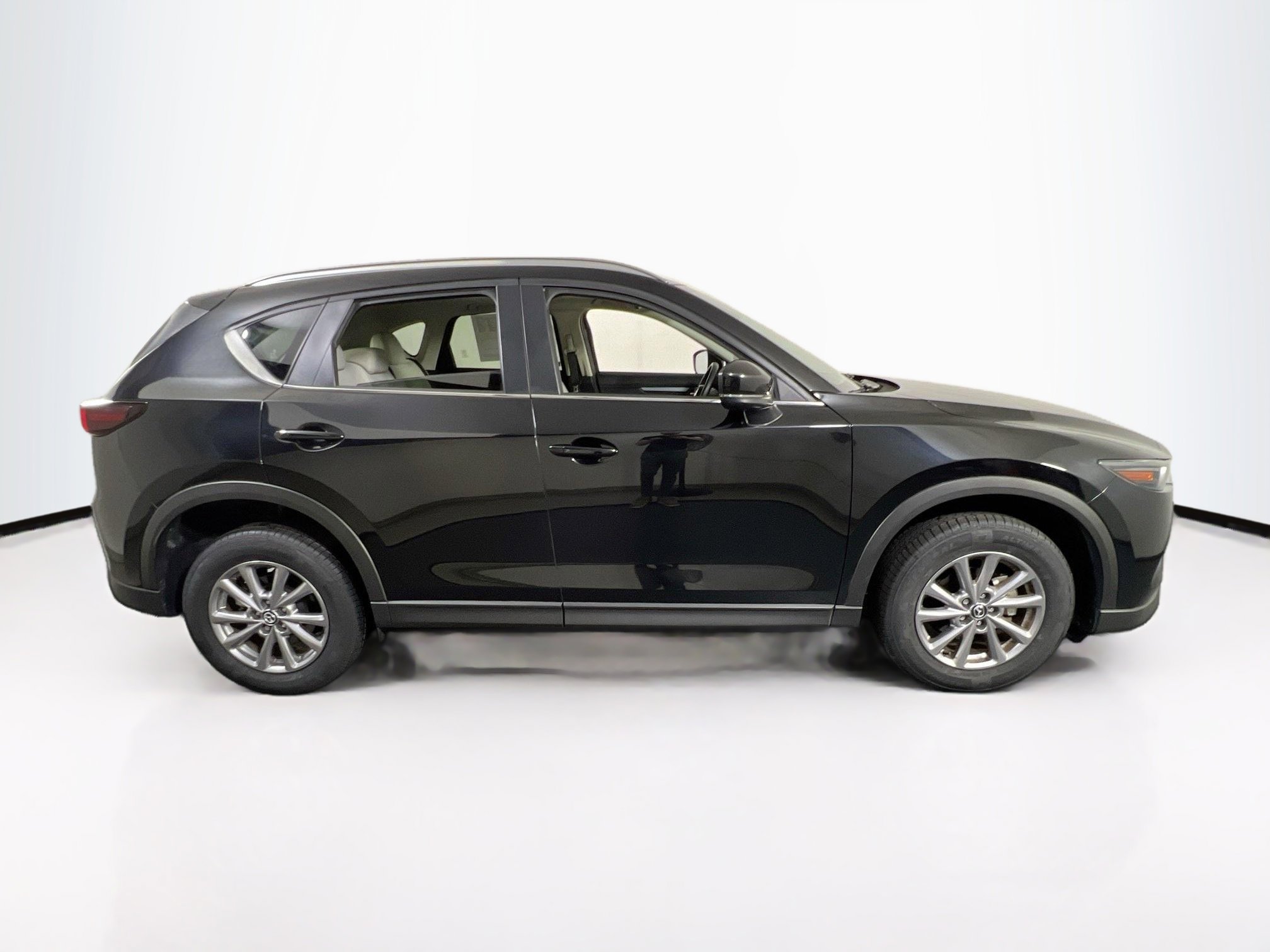 Used 2023 MAZDA CX-5 AWD 2.5 S w/ Preferred Package image 4