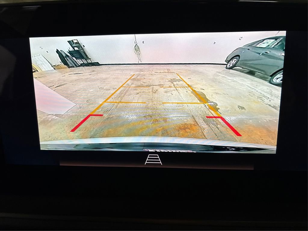 Used 2025 Buick Envista Sport Touring w/ Convenience I Package image 32