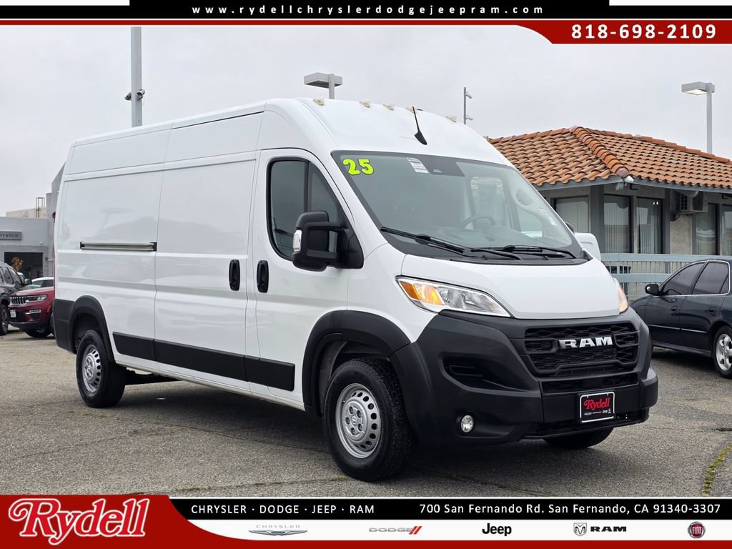 Used 2025 RAM ProMaster 2500 w/ Convenience Group FWD image 1