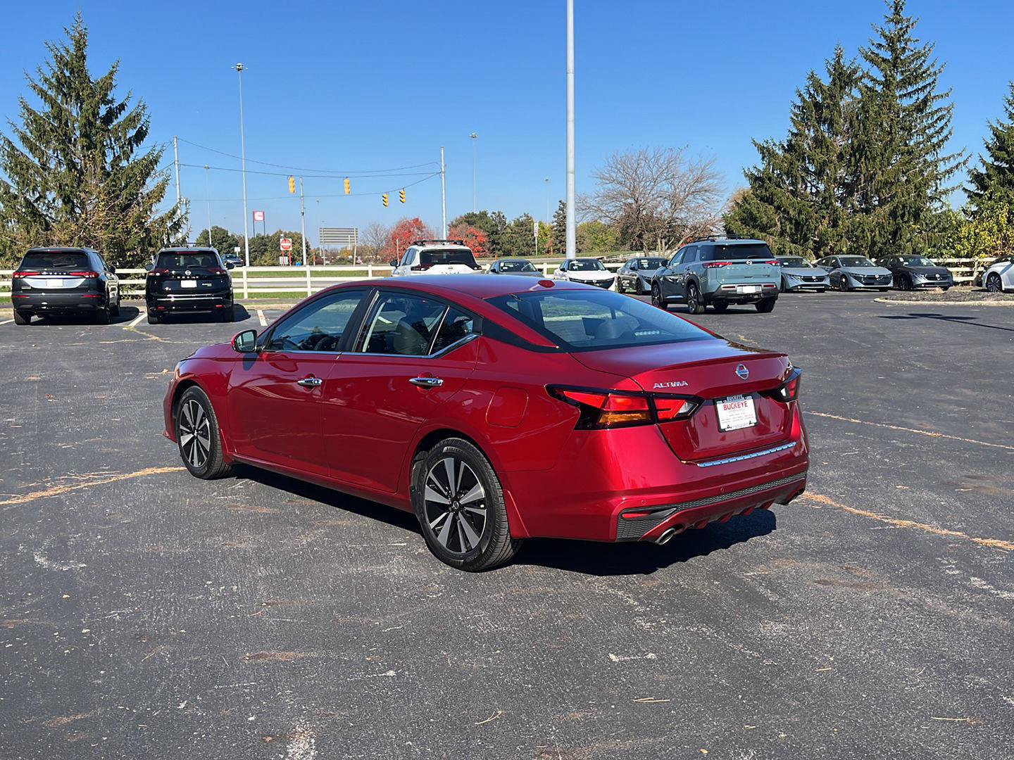 Used 2021 Nissan Altima 2.5 SV w/ SV Premium Package FWD image 7