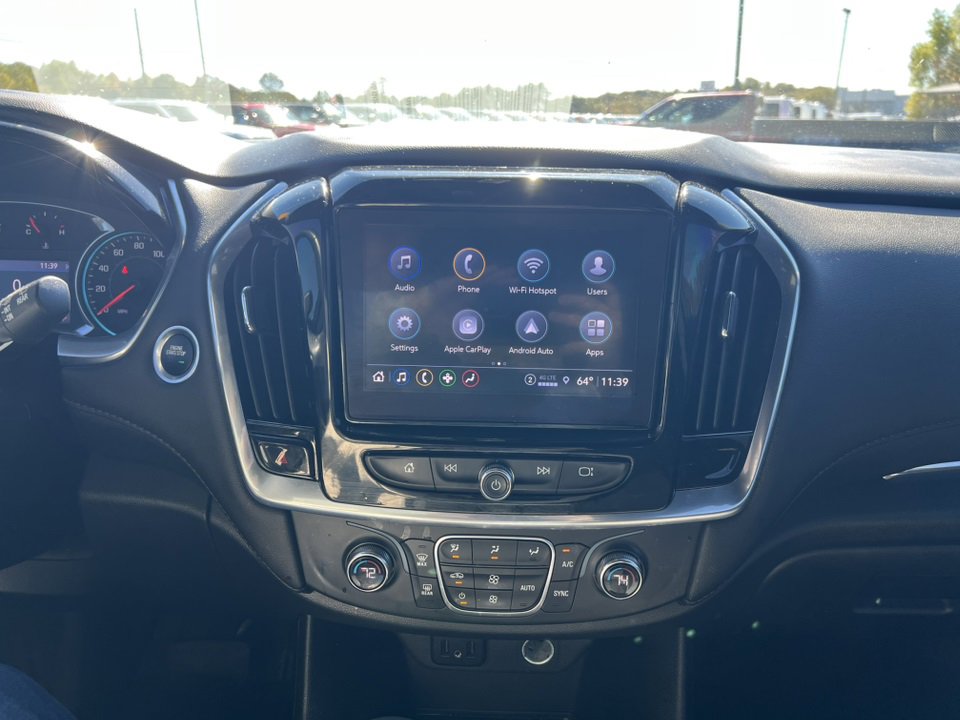 Used 2022 Chevrolet Traverse LT image 20