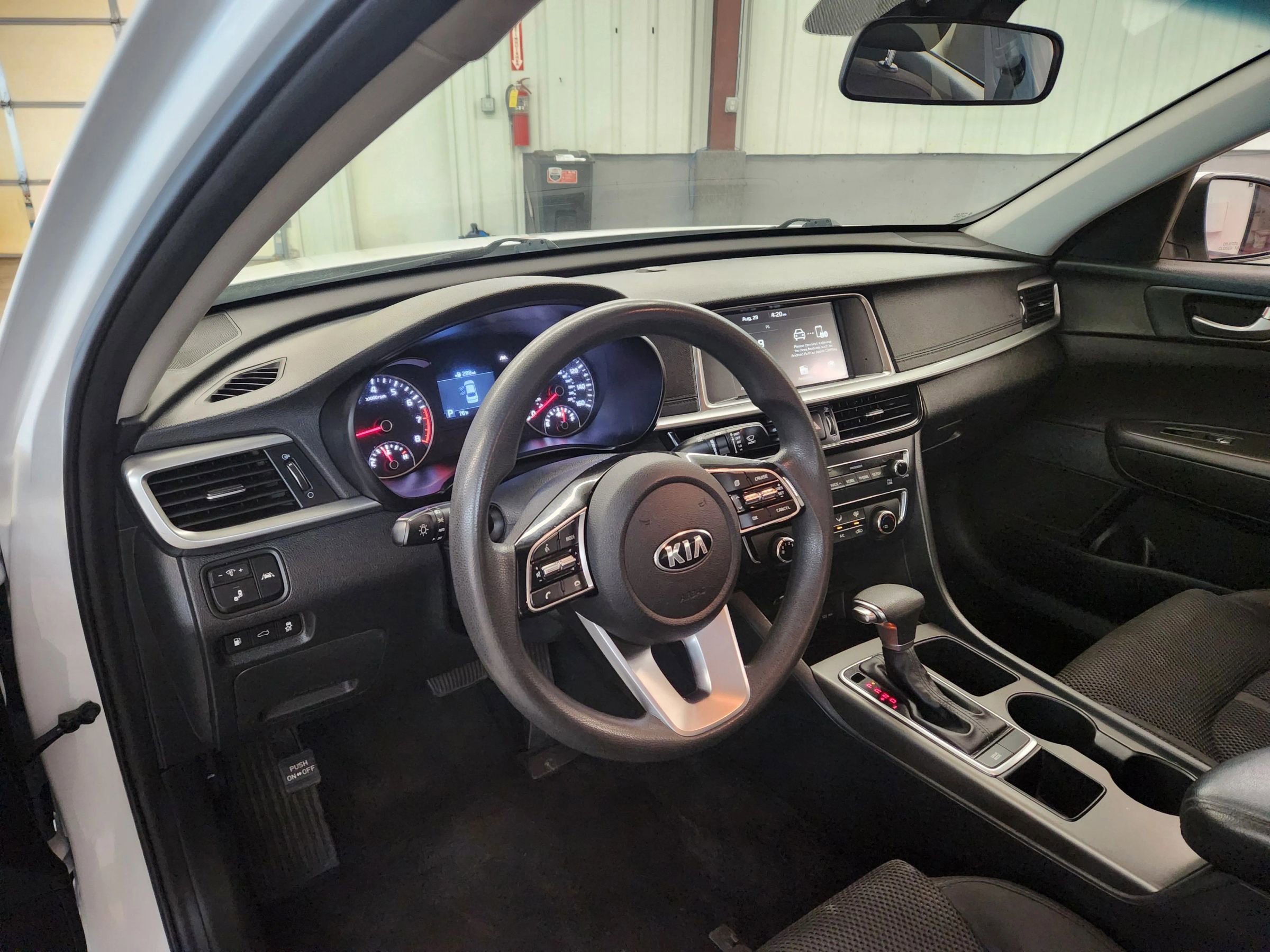 Used 2020 Kia Optima LX image 20