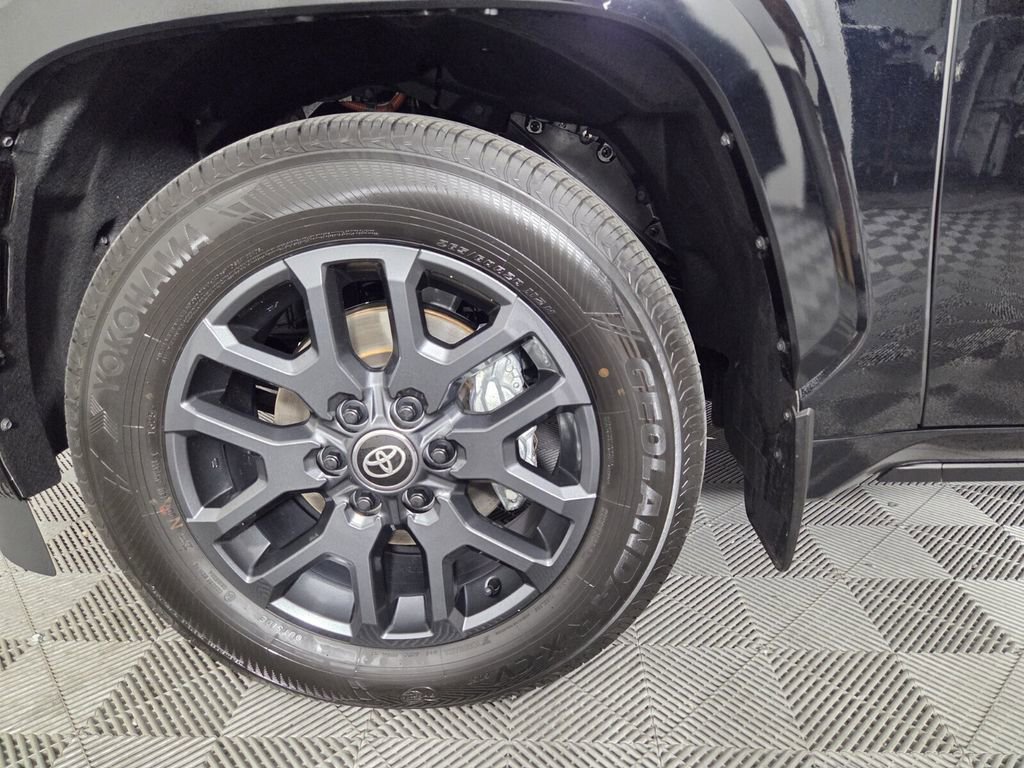 Used 2026 Toyota Sequoia Platinum image 9