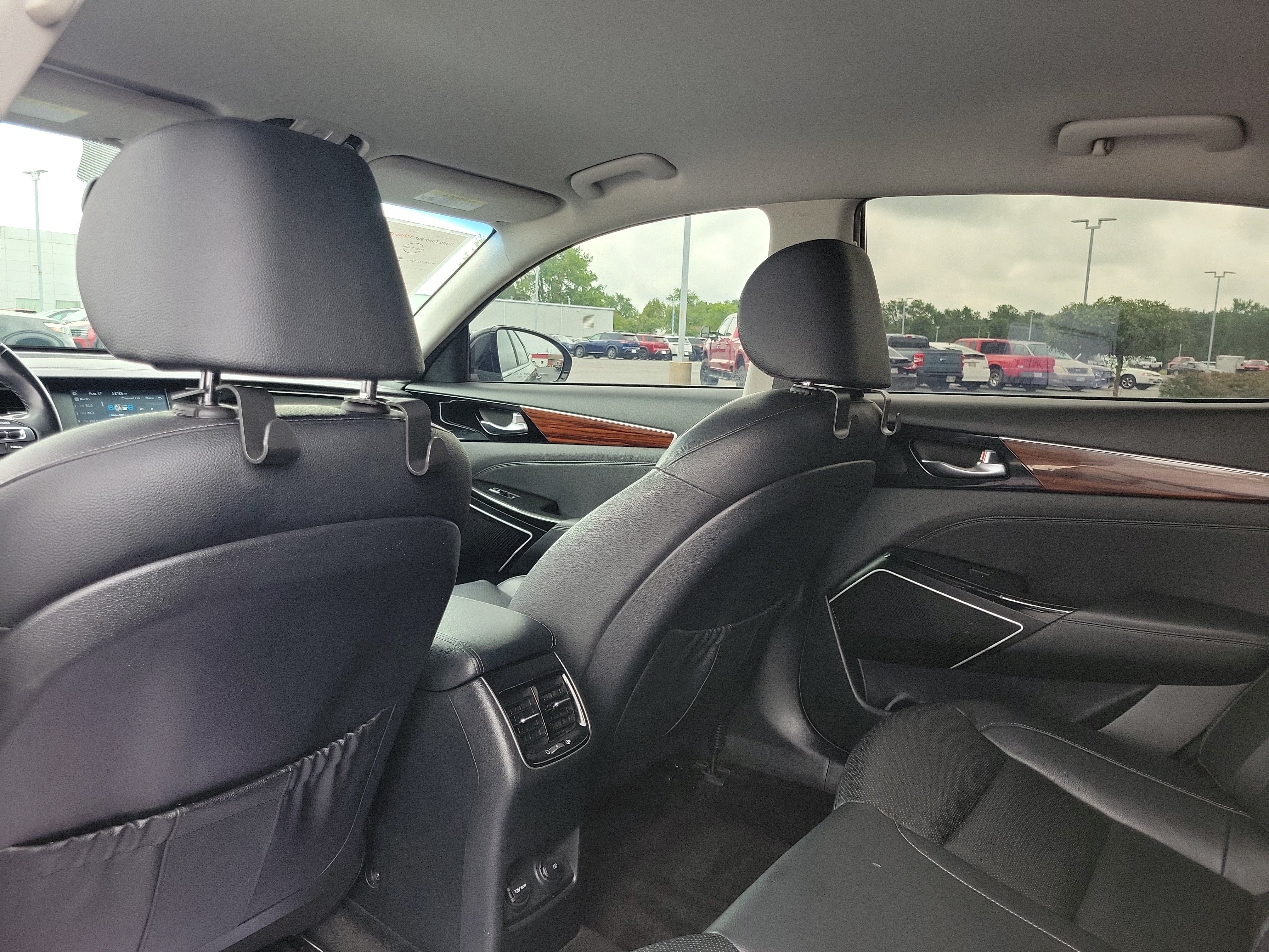 Used 2019 Kia Cadenza Premium FWD image 14