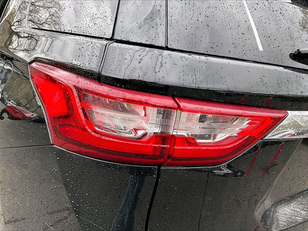 Used 2018 Chevrolet Traverse LT AWD/4WD image 29