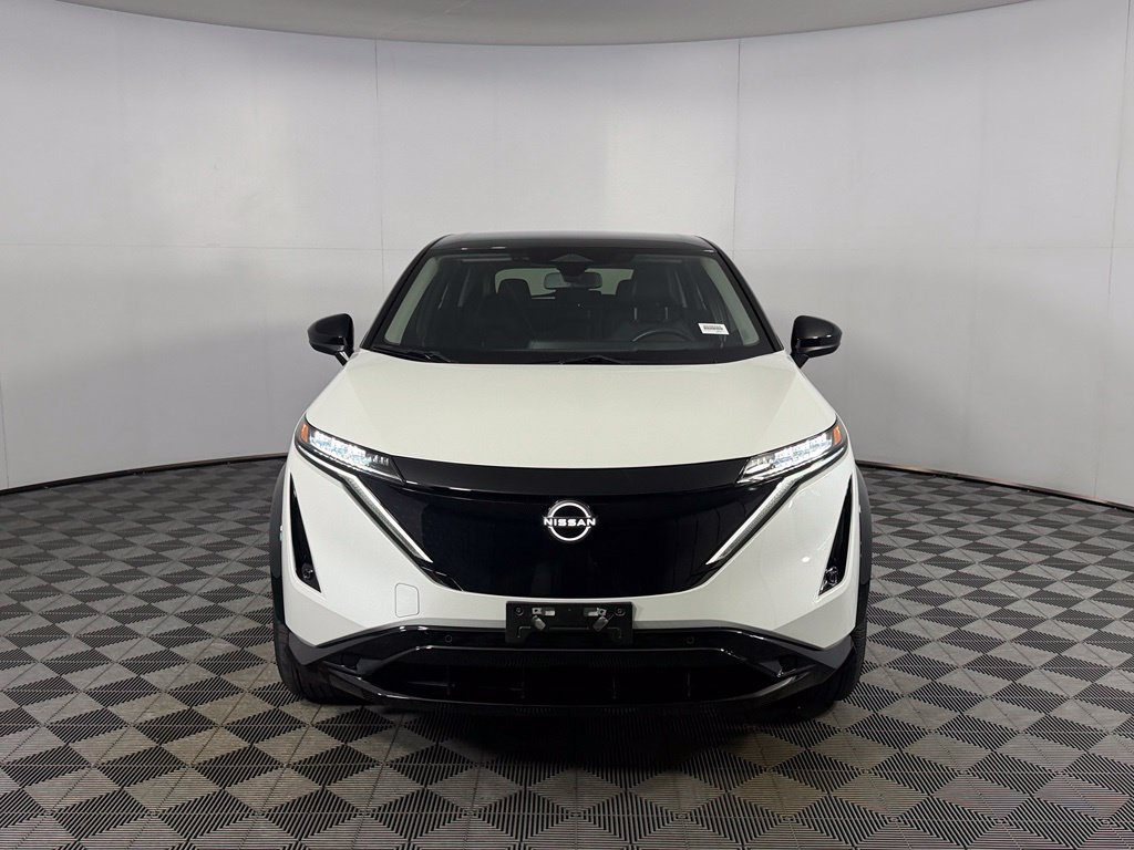 Used 2024 Nissan Ariya FWD image 2