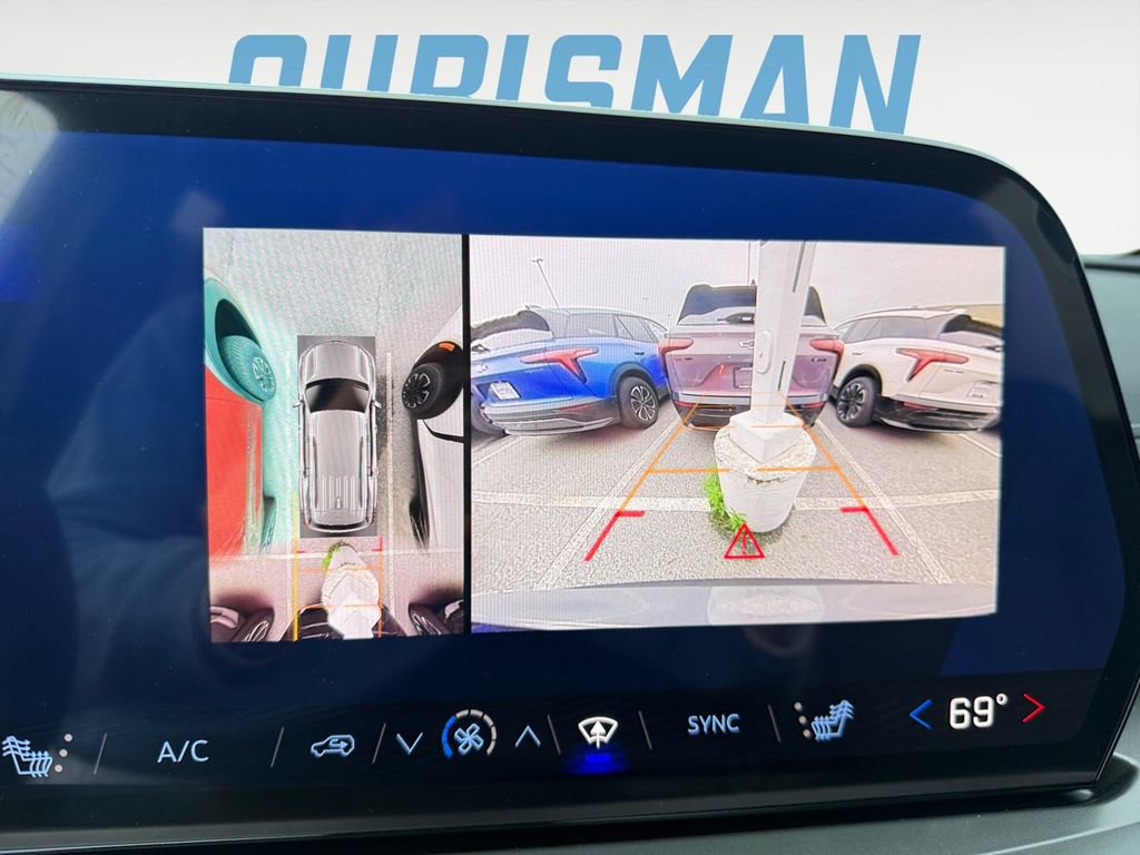 New 2025 Chevrolet Traverse LT w/ Driver Confidence Package image 18