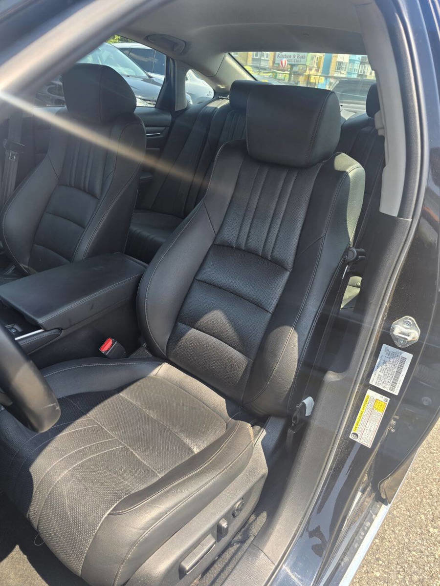 Used 2021 Honda Accord EX-L image 7