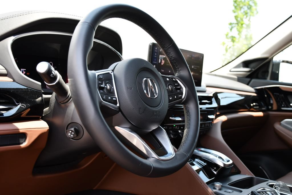 Certified 2026 Acura MDX FWD w/ Technology Package image 14