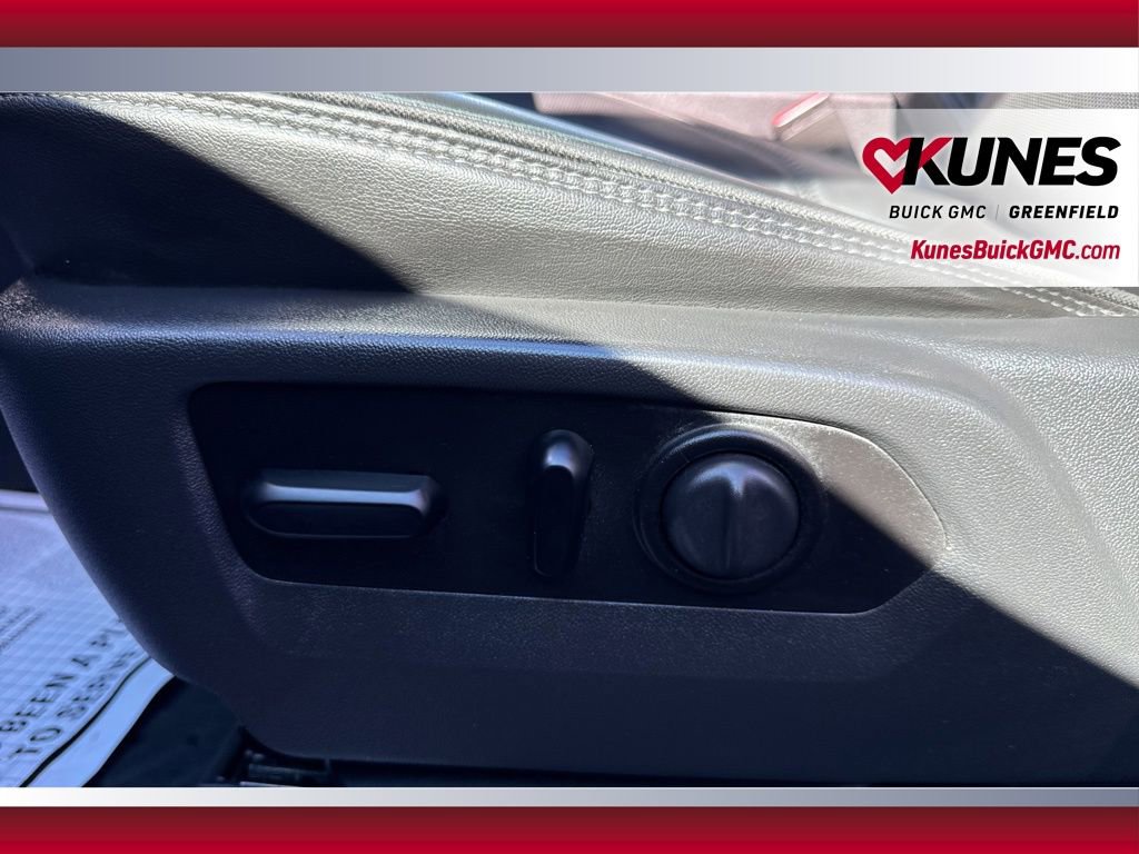 Used 2020 Chevrolet Silverado 1500 High Country w/ Safety Package II image 23