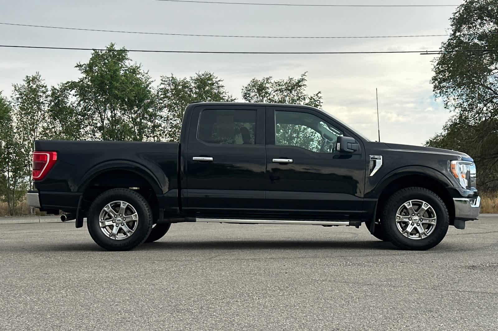 Certified 2022 Ford F150 XLT w/ Equipment Group 302A High AWD/4WD image 8