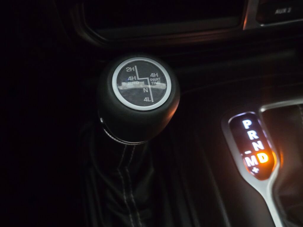 Used 2022 Jeep Wrangler Unlimited Sahara w/ Cold Weather Group image 35