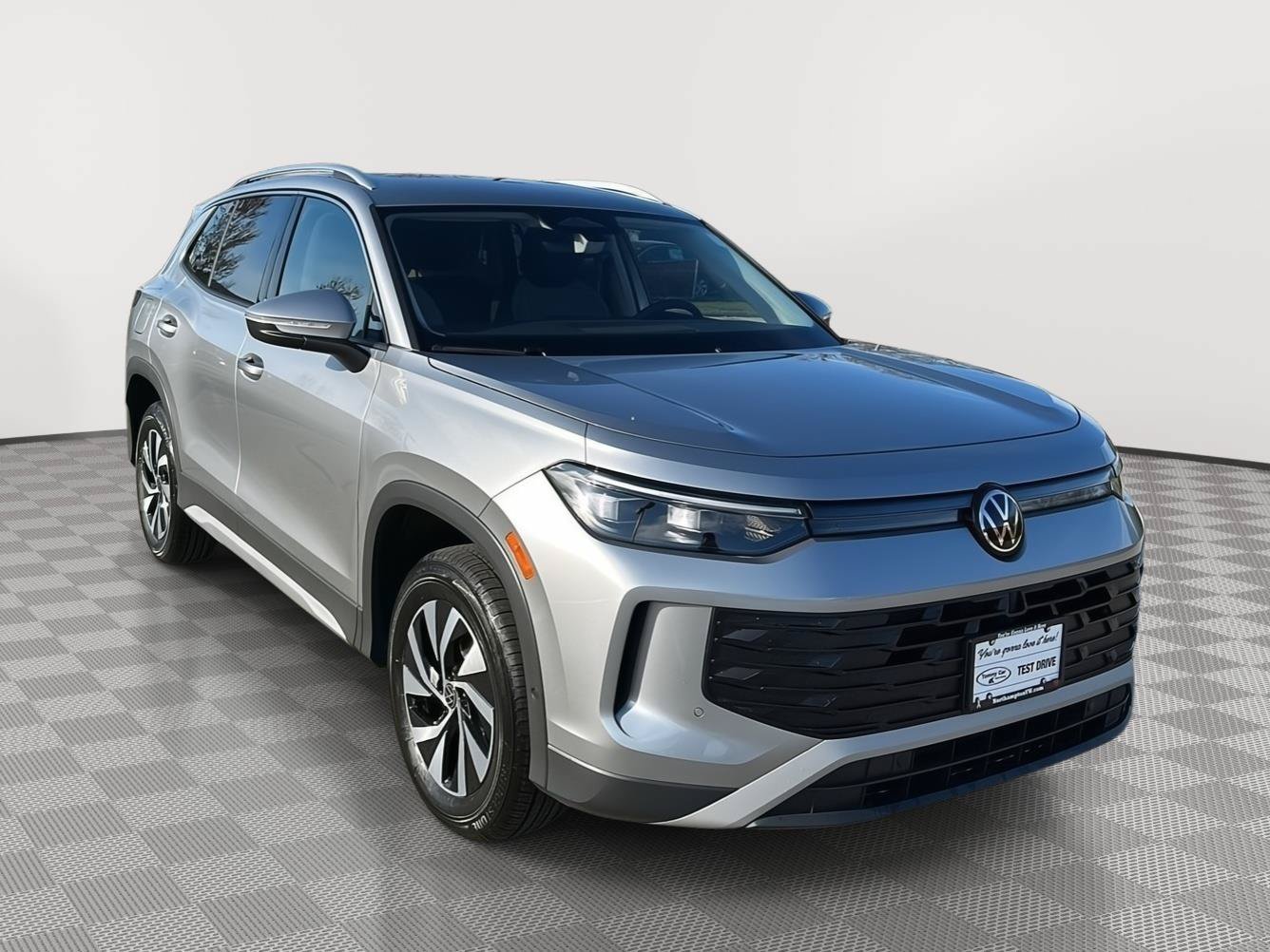 New 2026 Volkswagen Tiguan S AWD/4WD image 3