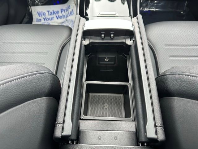 Used 2026 Mercedes-Benz GLC 300 4MATIC image 34